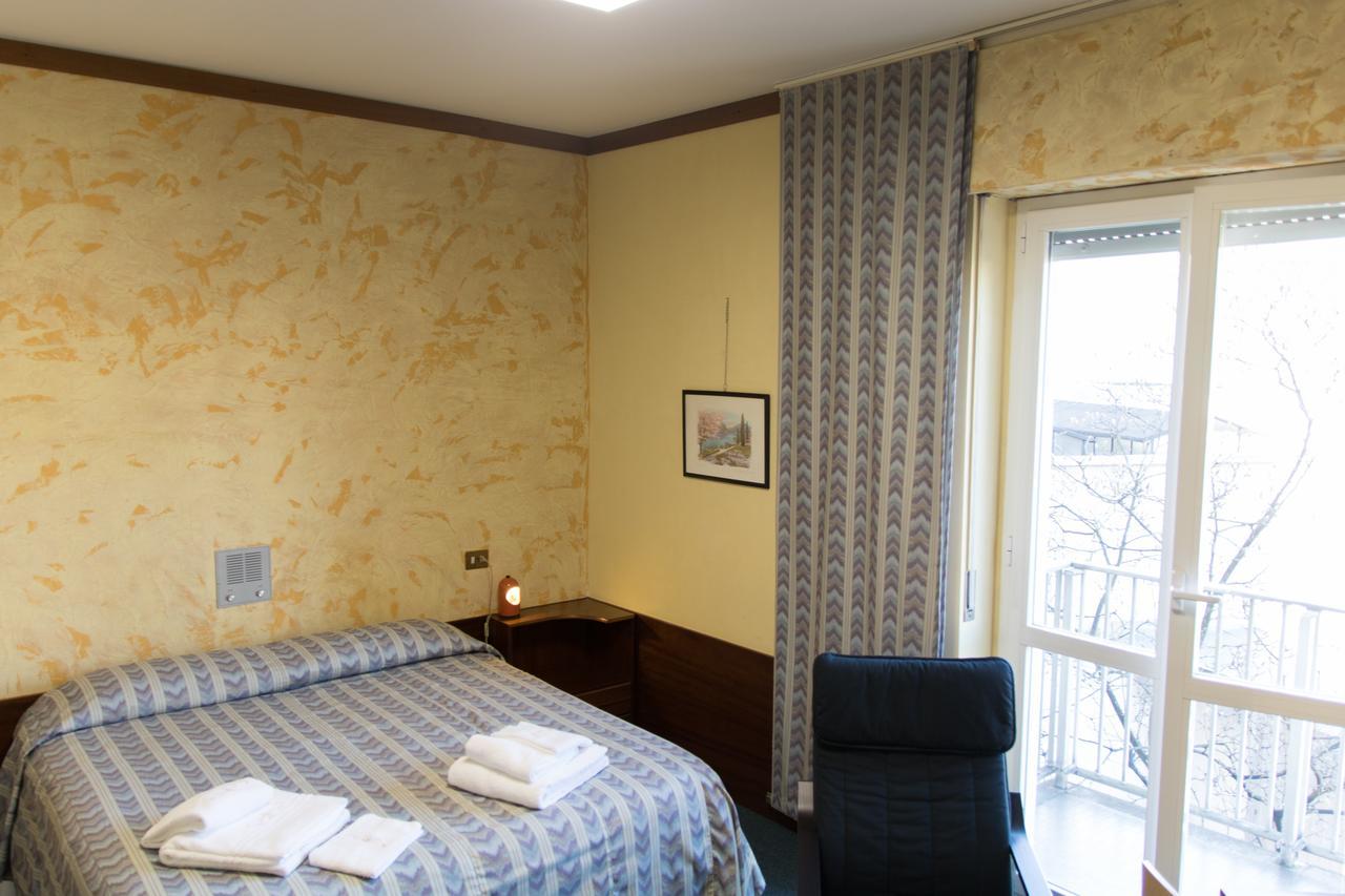 Residence Loreto Μιλάνο Εξωτερικό φωτογραφία